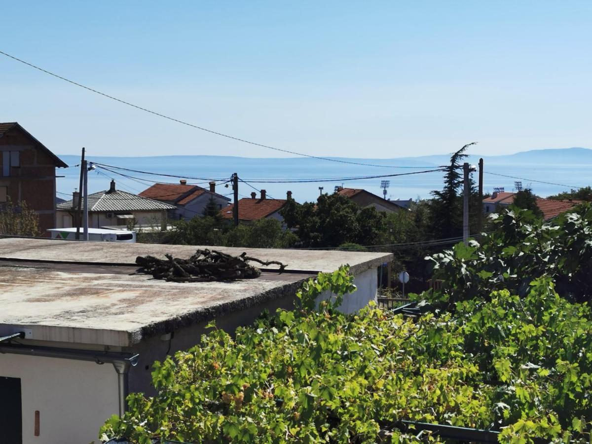 Studio I Apartman Ema غييكا المظهر الخارجي الصورة