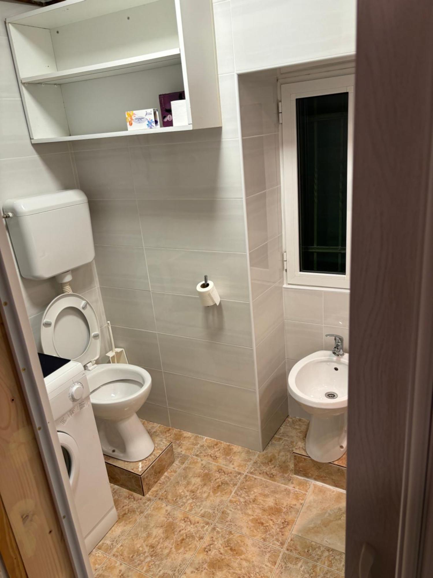 Studio I Apartman Ema غييكا المظهر الخارجي الصورة