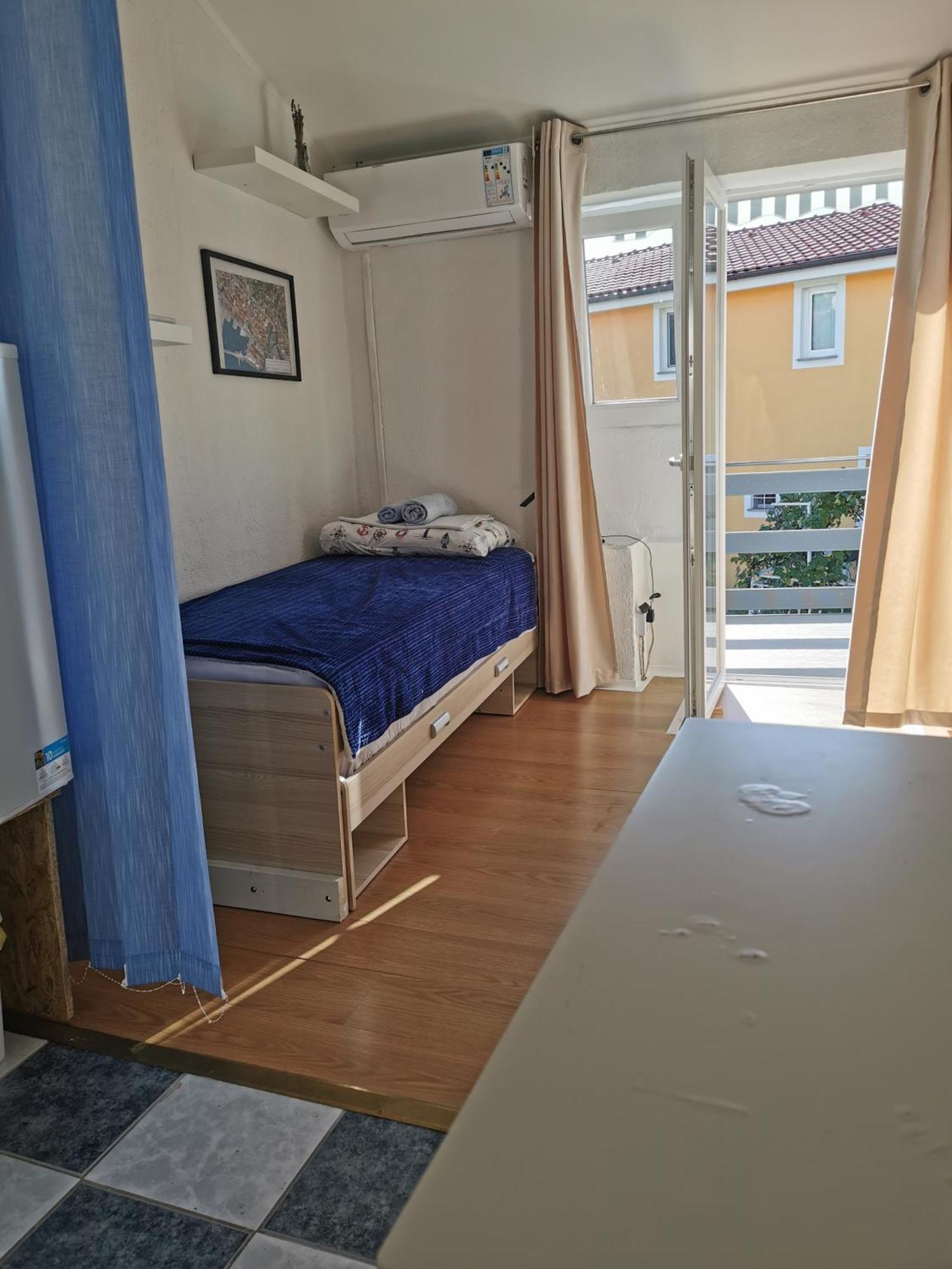 Studio I Apartman Ema غييكا الغرفة الصورة